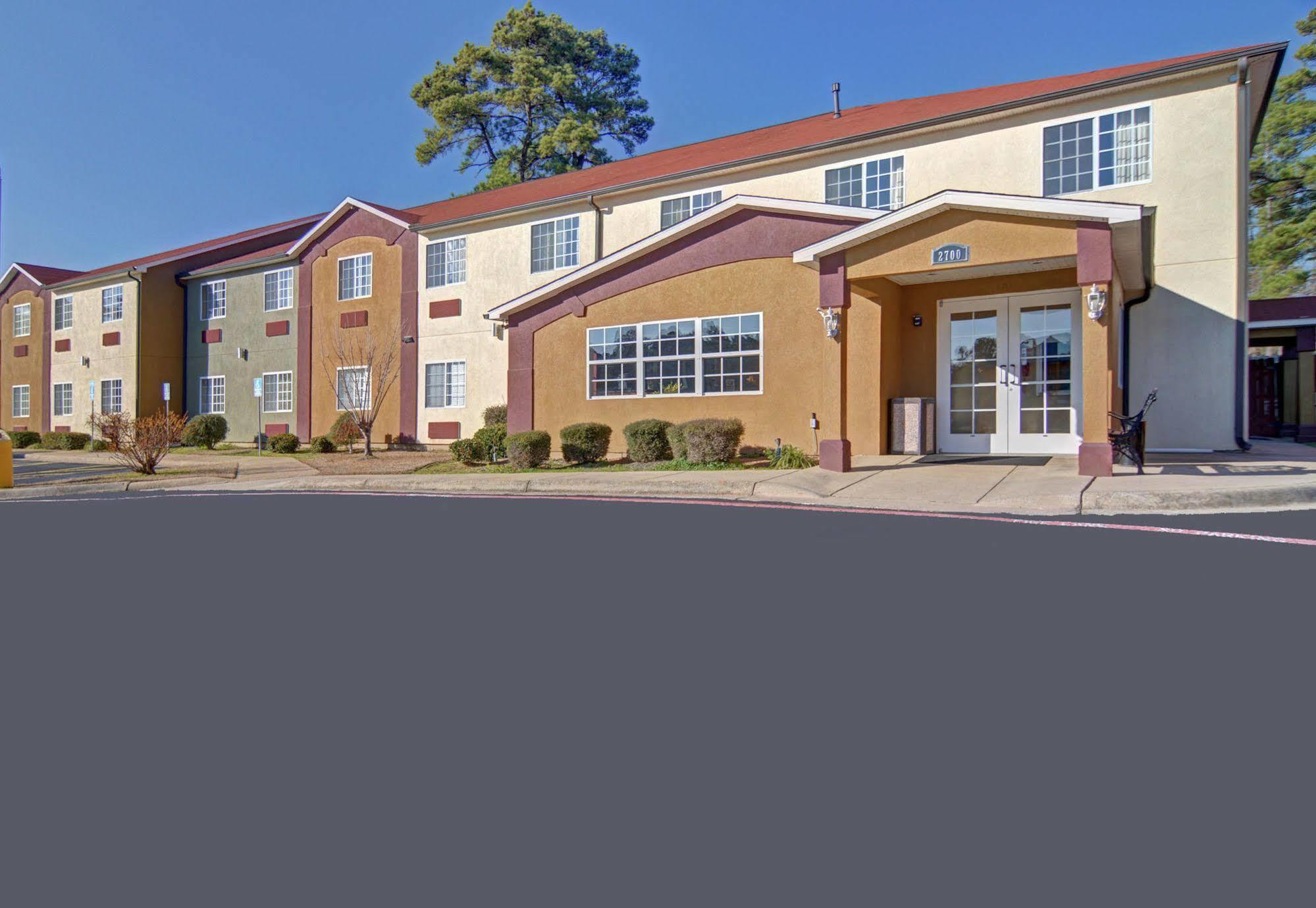 Hometown Inn & Suites Longview Exterior photo